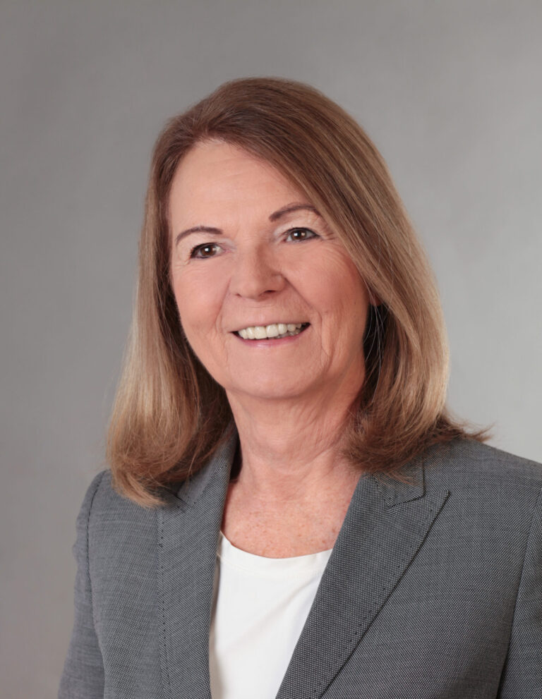 Gremien 11 04 scaled e1760939997492